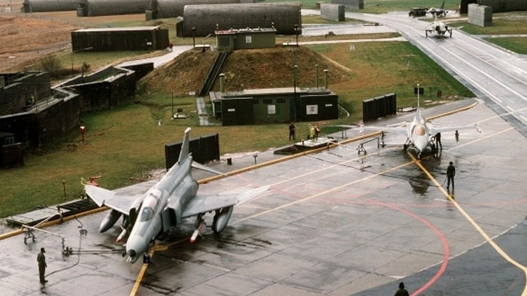 Το Κρεμλίνο προειδοποιεί: Η Ουάσινγκτον προετοιμάζει στρατιωτική επέμβαση στη Συρία